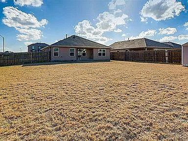 415 Camellia Dr — Photo 6