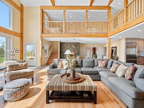 4th image of 344 Morrie Road