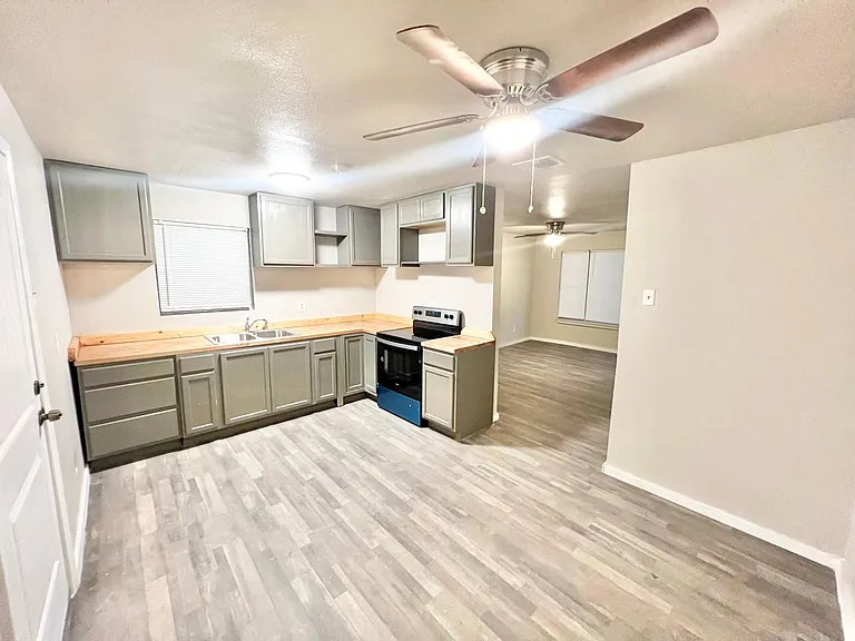 754 Fitch St — Photo 5