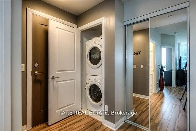 55 Eglinton Ave W #801 — Photo 11