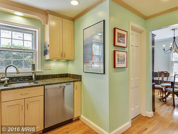 4th image of 878 N Longfellow St