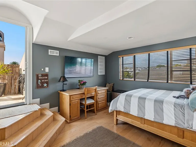 610 Marigold Ave — Photo 22