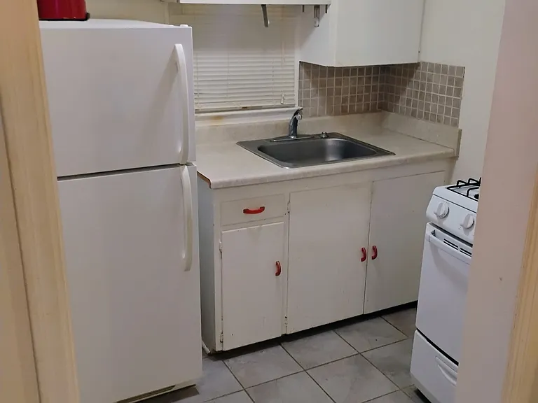 1729 Massachusetts St #7 — Photo 6