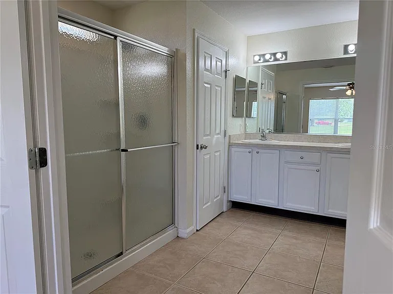 4304 SW 54th Ct — Photo 10