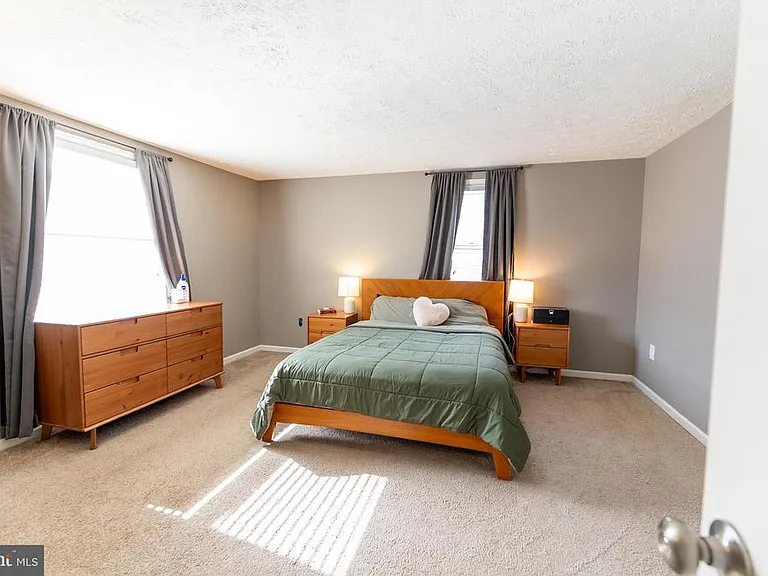 800 Stratford Way #E — Photo 18