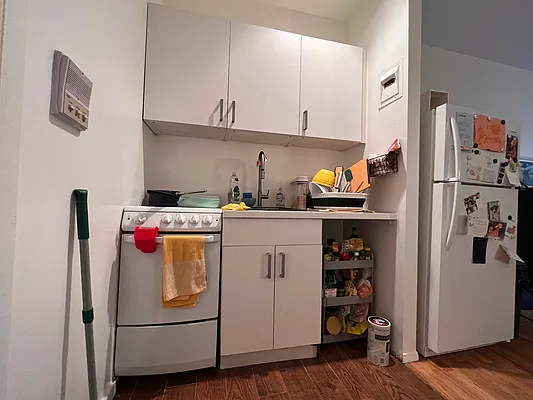 Rented by Compass | media 3