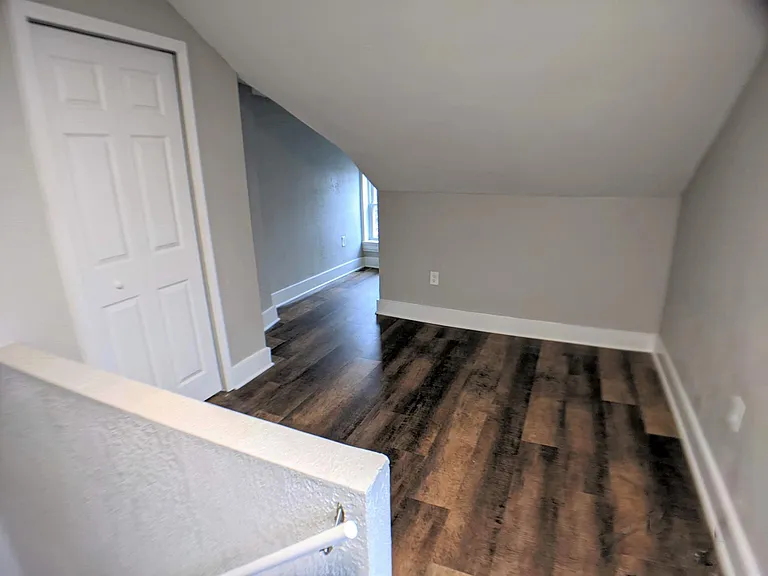 4826 Dearborn St — Photo 14