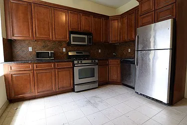 Rented by Izabella Isayev LREB