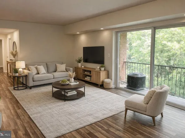 2656 Bowen Rd SE APT 402, Washington, DC 20020