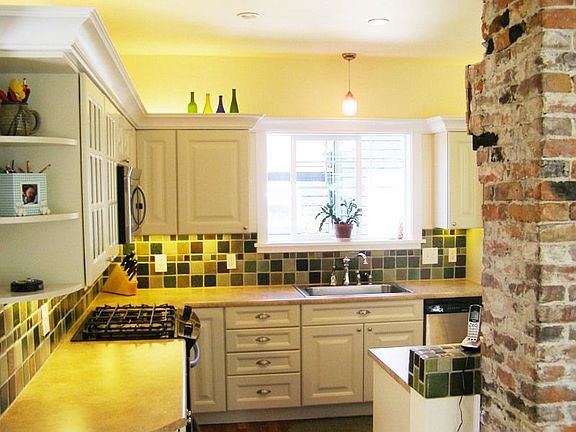 Stainless appliances and gas stove