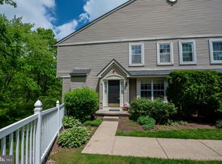 704 Cherry Wood Ct, Phoenixville, PA 19460