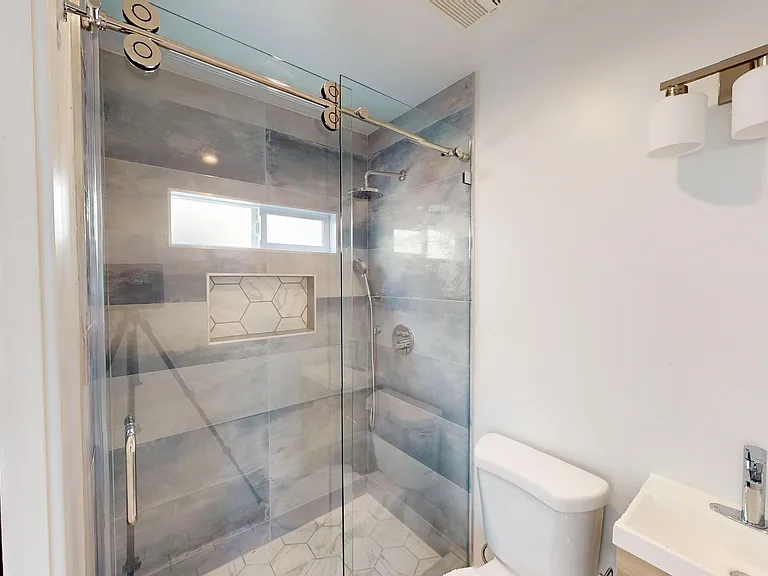 925 Isabel — Photo 11