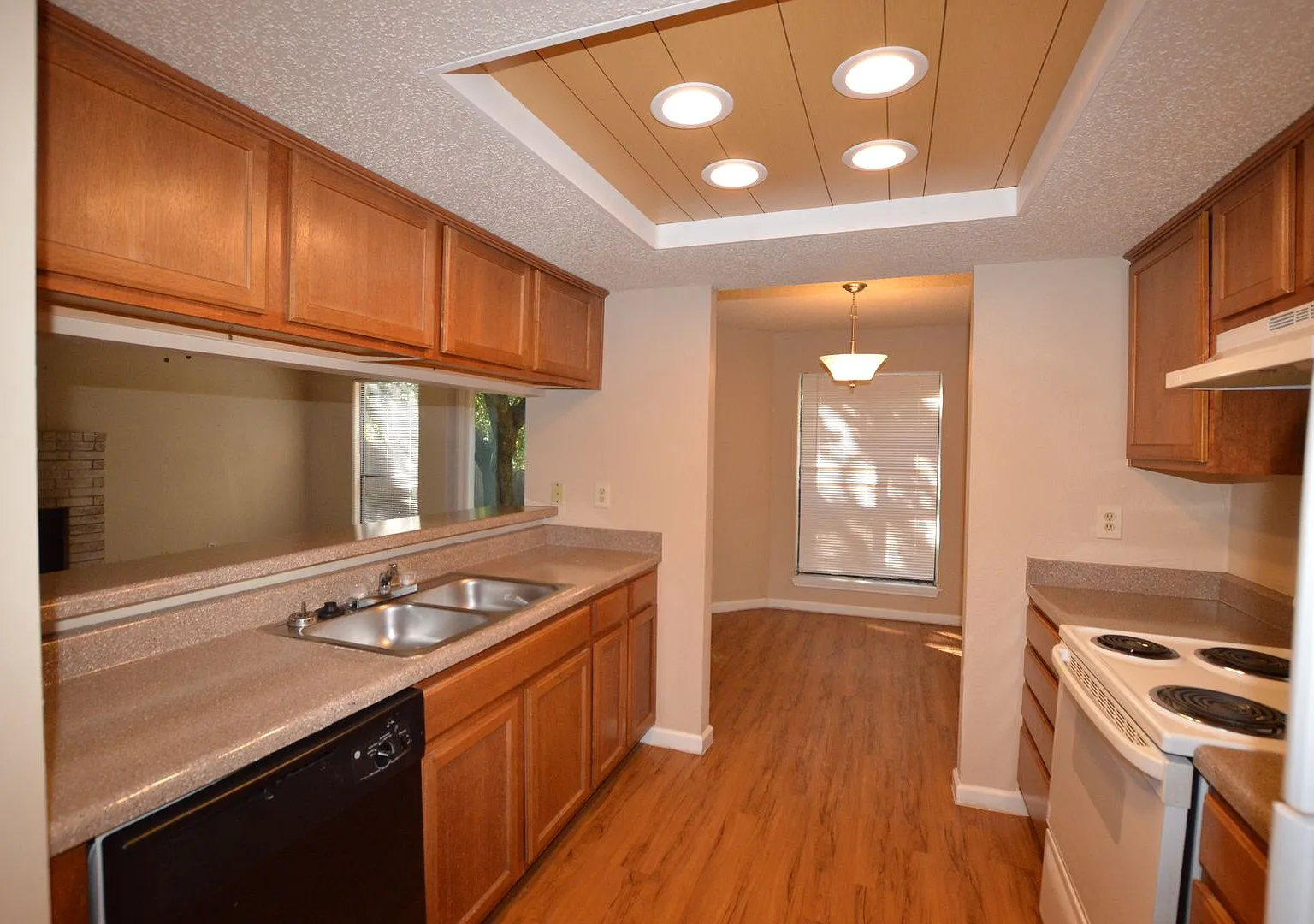 ALC - 2607 Alcott Lane A/B — Photo 2