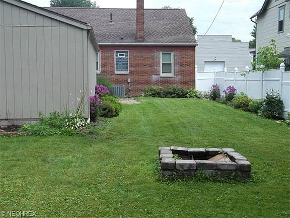 2nd image of 1313 McGregor Ave NW
