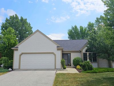 5613 Meadowview Dr, Bay City, MI, 48706