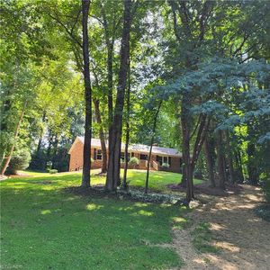 20 Blythe St, Kernersville, NC, 27284