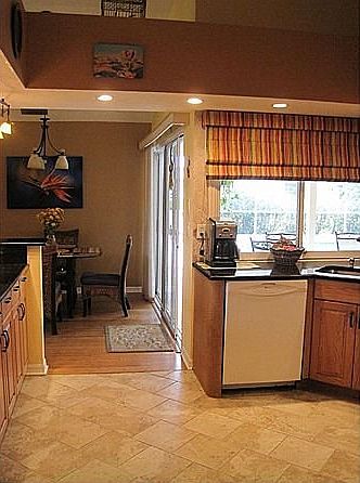 eat in kitchen