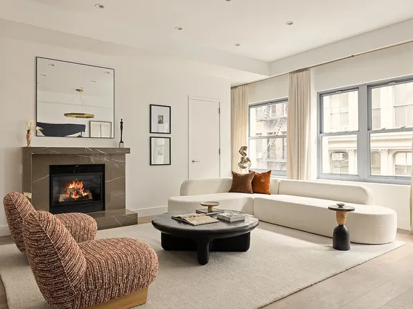 109 Mercer St APT 3, New York, NY 10012