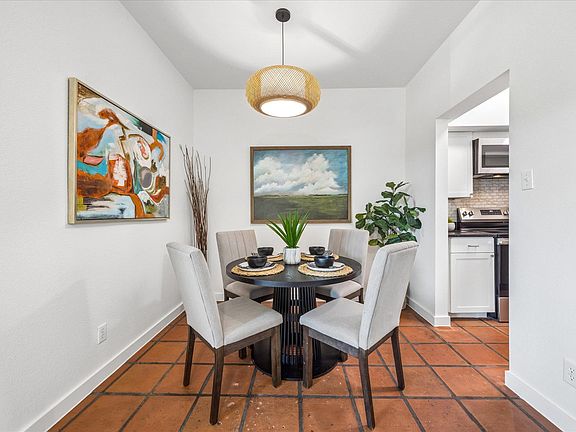 5th image of 3903 Seiders Ave APT 202