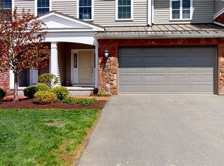 2 Mill Pond Ln APT C, Simsbury, CT 06070