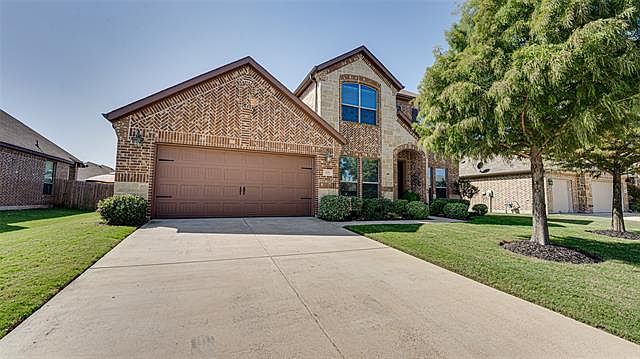 1st image of 108 Manor Ln