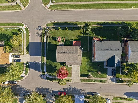 3rd image of 7566 Tollgate Ct