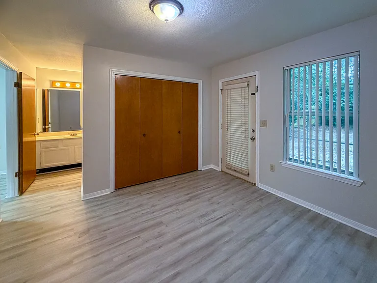 888 Culp Ave #1 — Photo 13