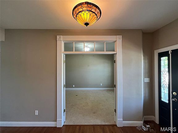 3rd image of 102 Riparian Dr