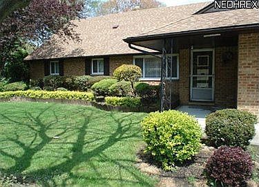 3rd image of 6765 Eastgate Dr