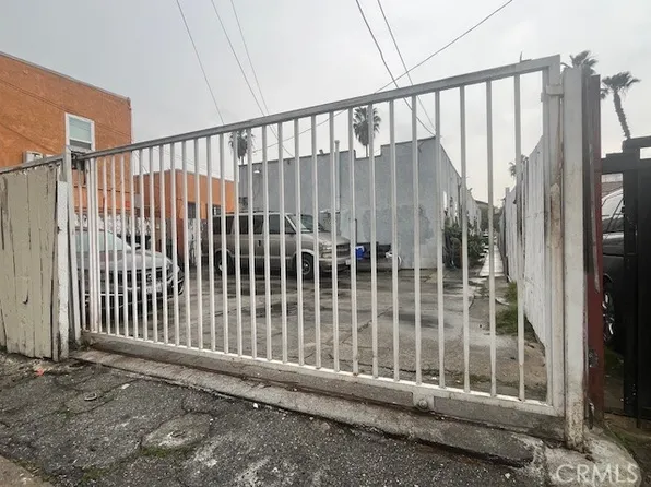 1636 Pacific Ave, Long Beach, CA 90813