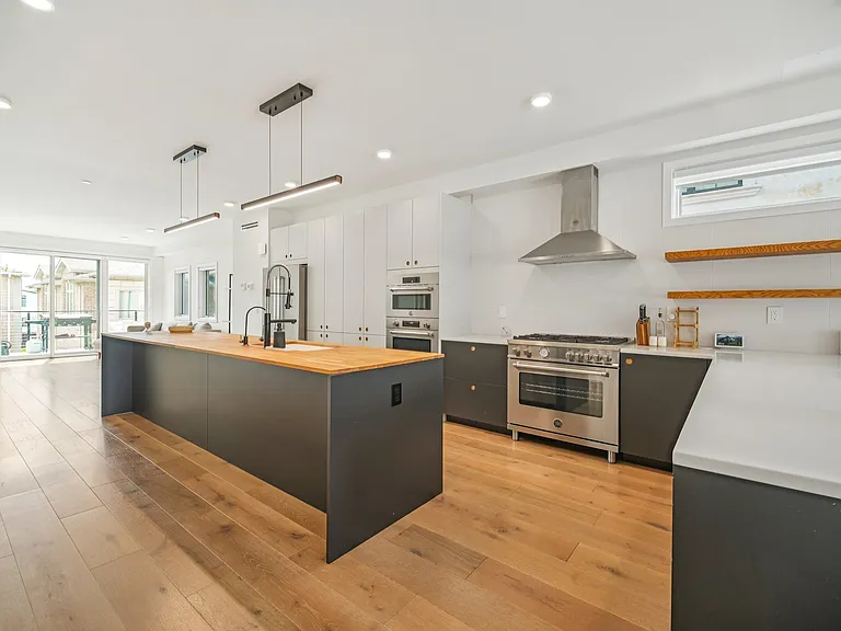 66B Henry Ave — Photo 12