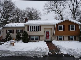 58 Dyer St, Billerica, MA 01821