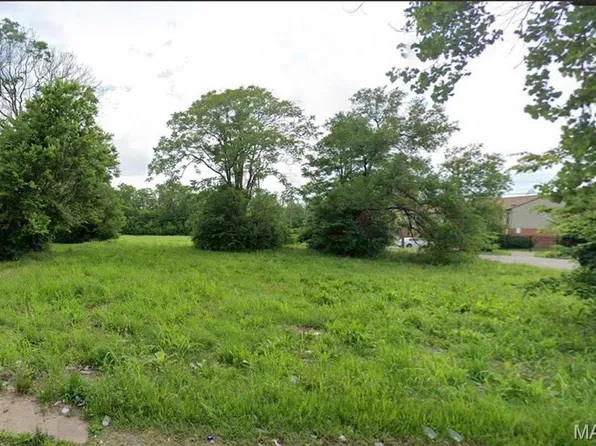 1027 Bond Ave, East Saint Louis, IL 62201