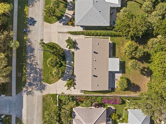 3rd image of 925 Turtle Cove Ln