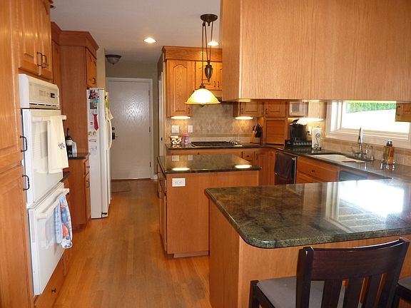 Kitchen double ovens