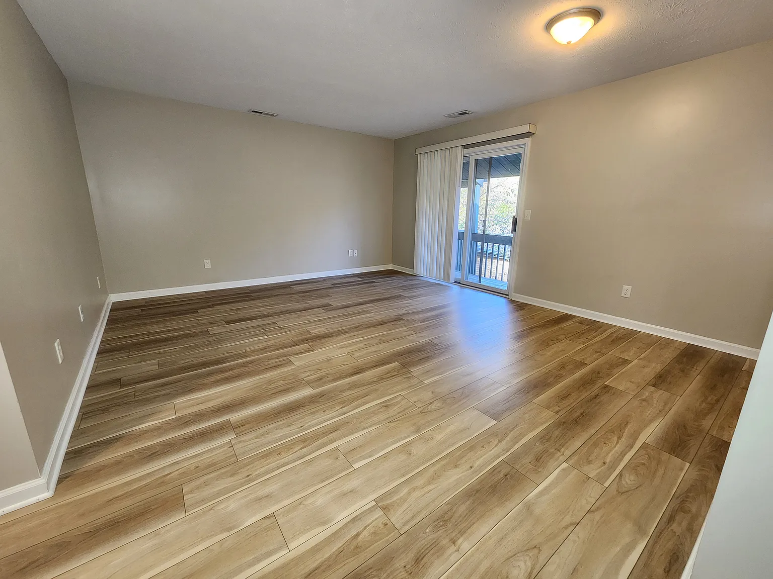 Evergreen Ridge Apartments — Photo 2