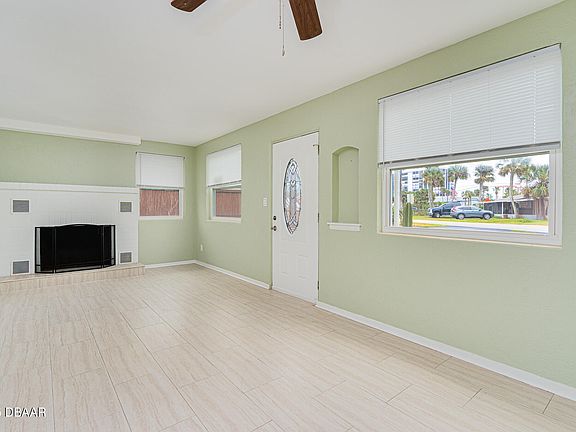 4th image of 3 Hibiscus Dr