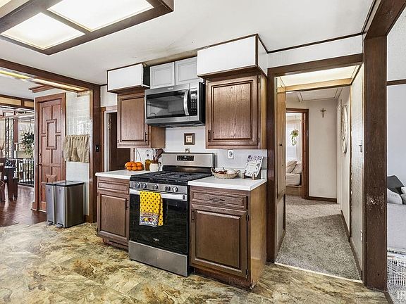 5th image of 216 Argonne Rd