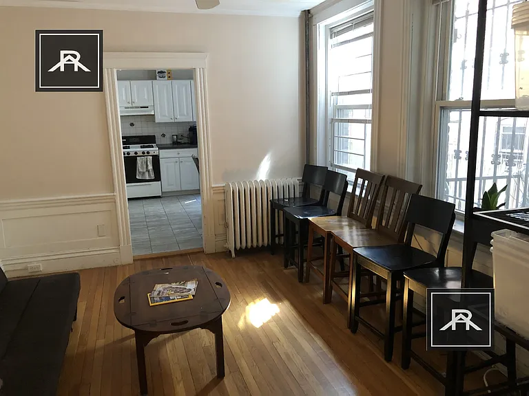100 Strathmore Rd #2 — Photo 15