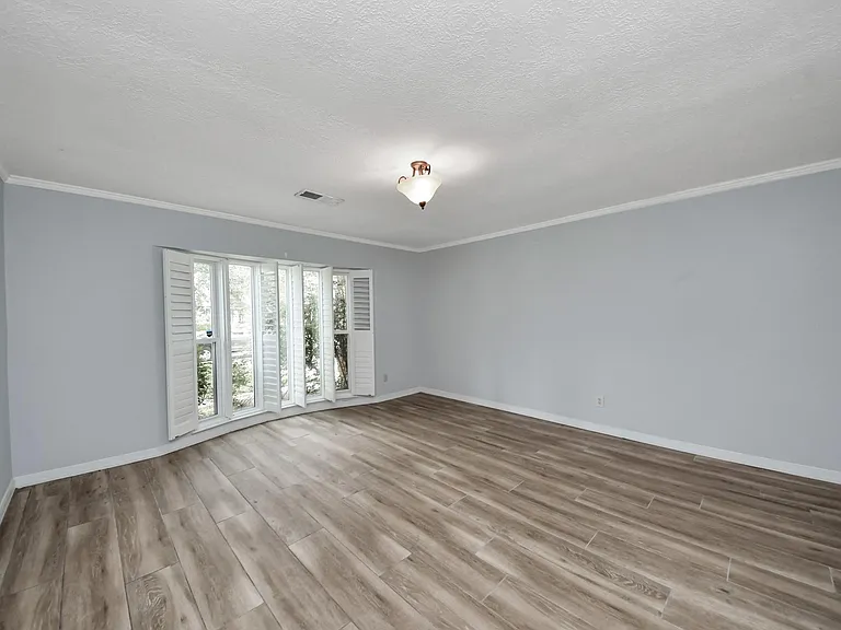 5954 Beaudry Dr — Photo 5