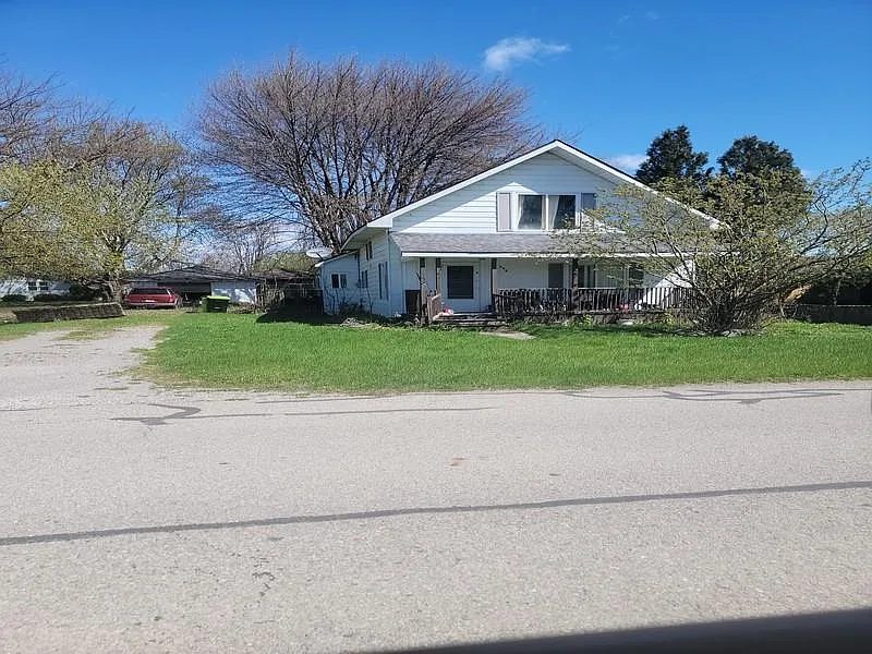308 W Benjamin St photo 1
