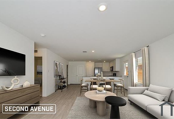 2nd image of 1946 Aves Glen Ln