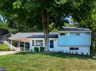 6415 Willowood Ln, Alexandria, VA 22310