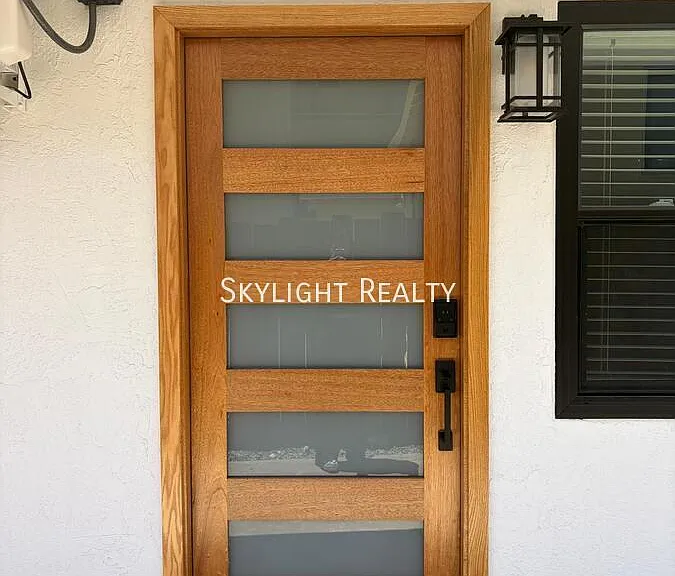 4018 Riviera Dr #1 — Photo 25