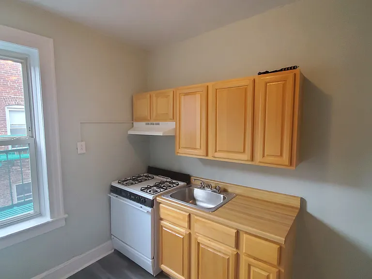 563 Central Ave #DA — Photo 10