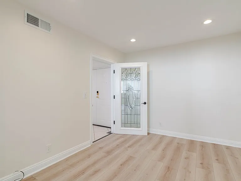 14141 Dickens St #211 — Photo 7