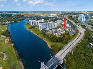 300 Golfview Rd APT 304, North Palm Beach, FL 33408