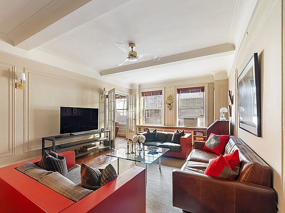 2nd image of 250 W 94th St #4D