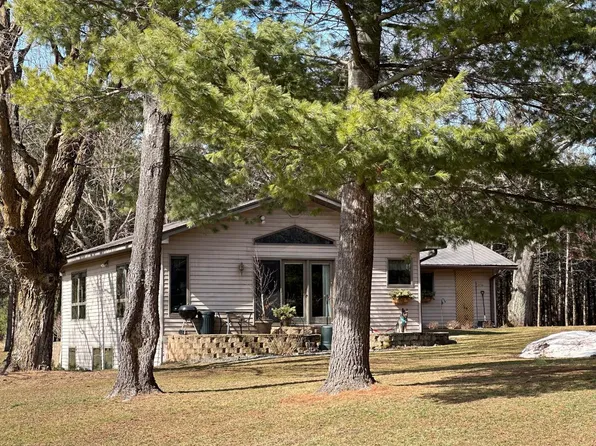 N11475 Black River Rd, Bessemer, MI 49911