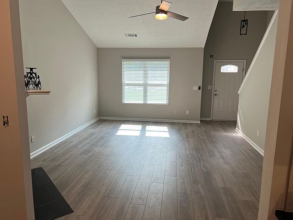 3rd image of 3029 Sentinel Cir